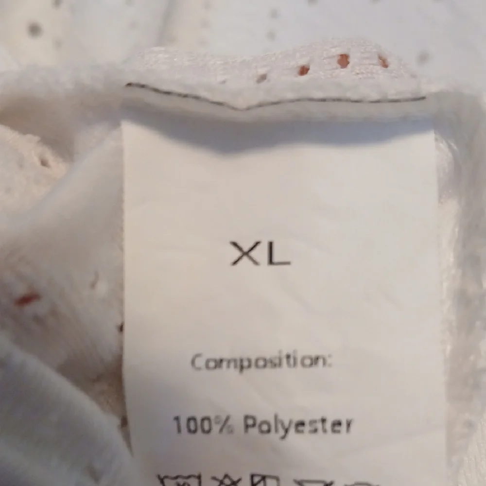 NWOT Black and White Eyelit Camisole Tank Top - Picture 7 of 7